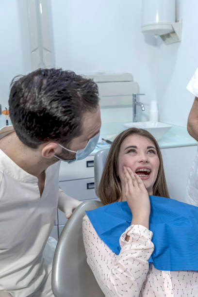Best Broken or Chipped Tooth Repair in Plainfield Village, CT
